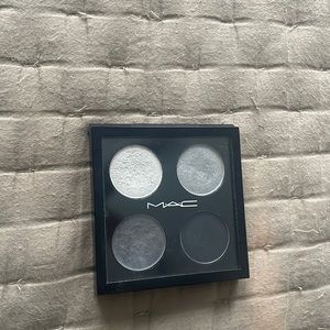 MAC cosmetics - melt my heart pallete